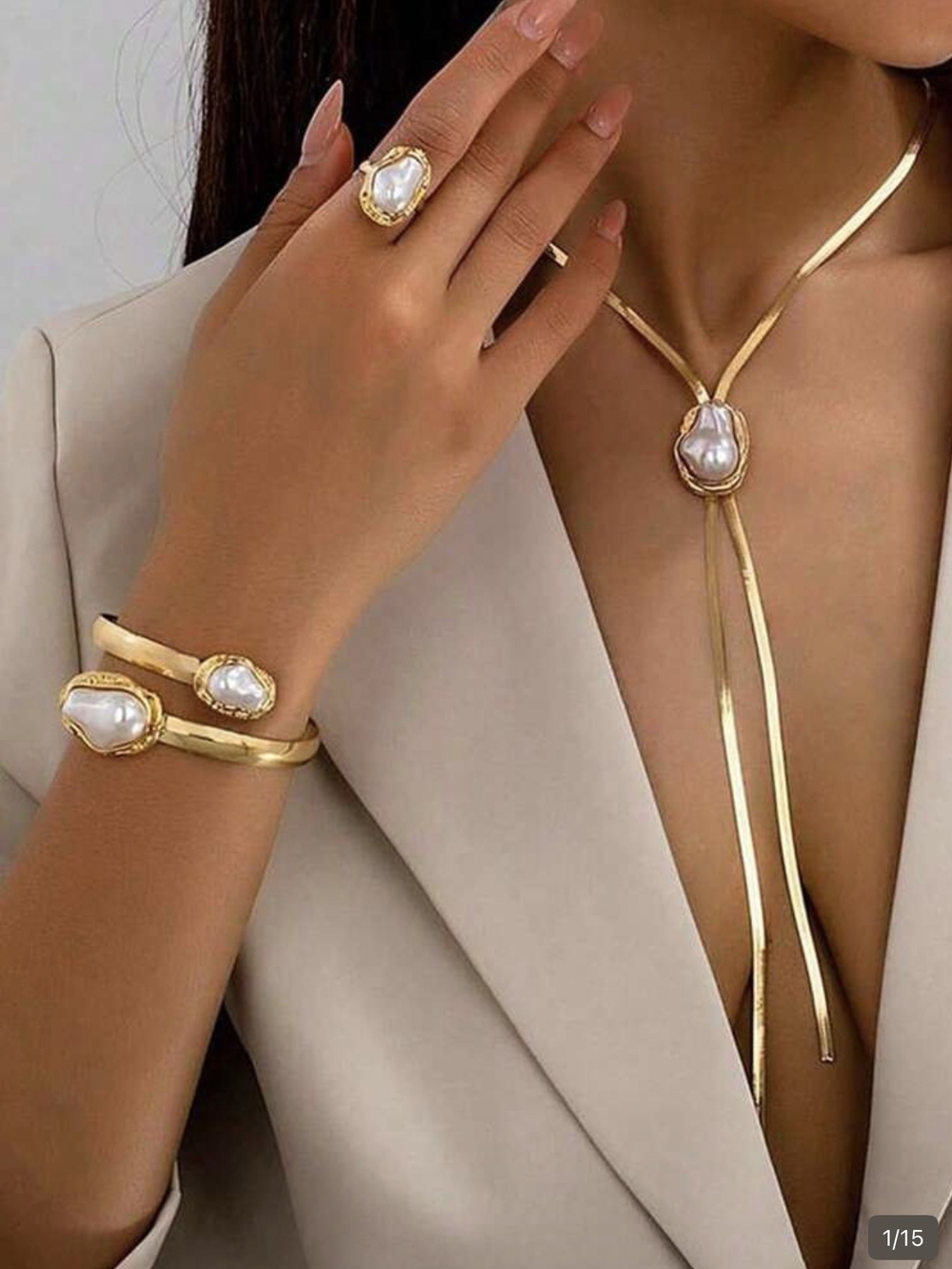 Gold Pearl Lariat Necklace in White Pearl and Gold Tone